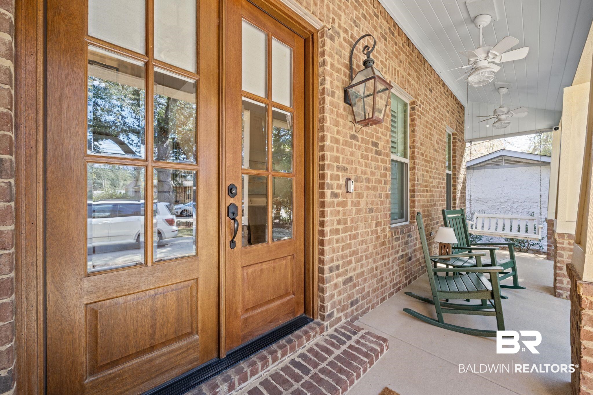 413 Azalea Street Fairhope, AL 36532 - Photo 4 of 46