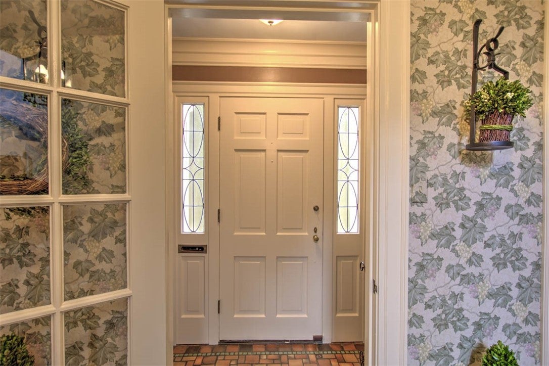 564 Bradley Court Decatur, IL 62522 - Photo 4 of 37 Gallery Image 4