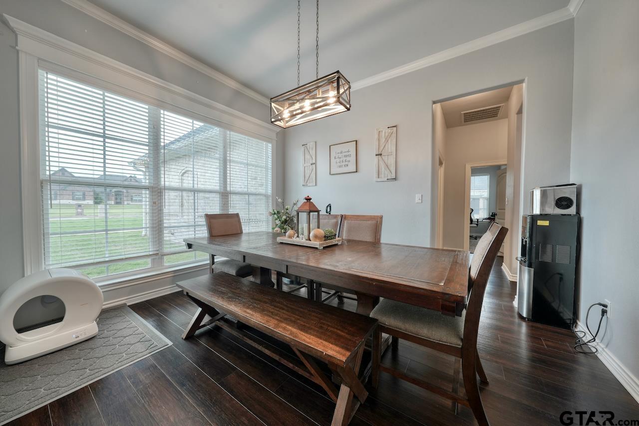 19359 Ridge Point Circle Lindale, TX 75771 - Photo 6 of 47