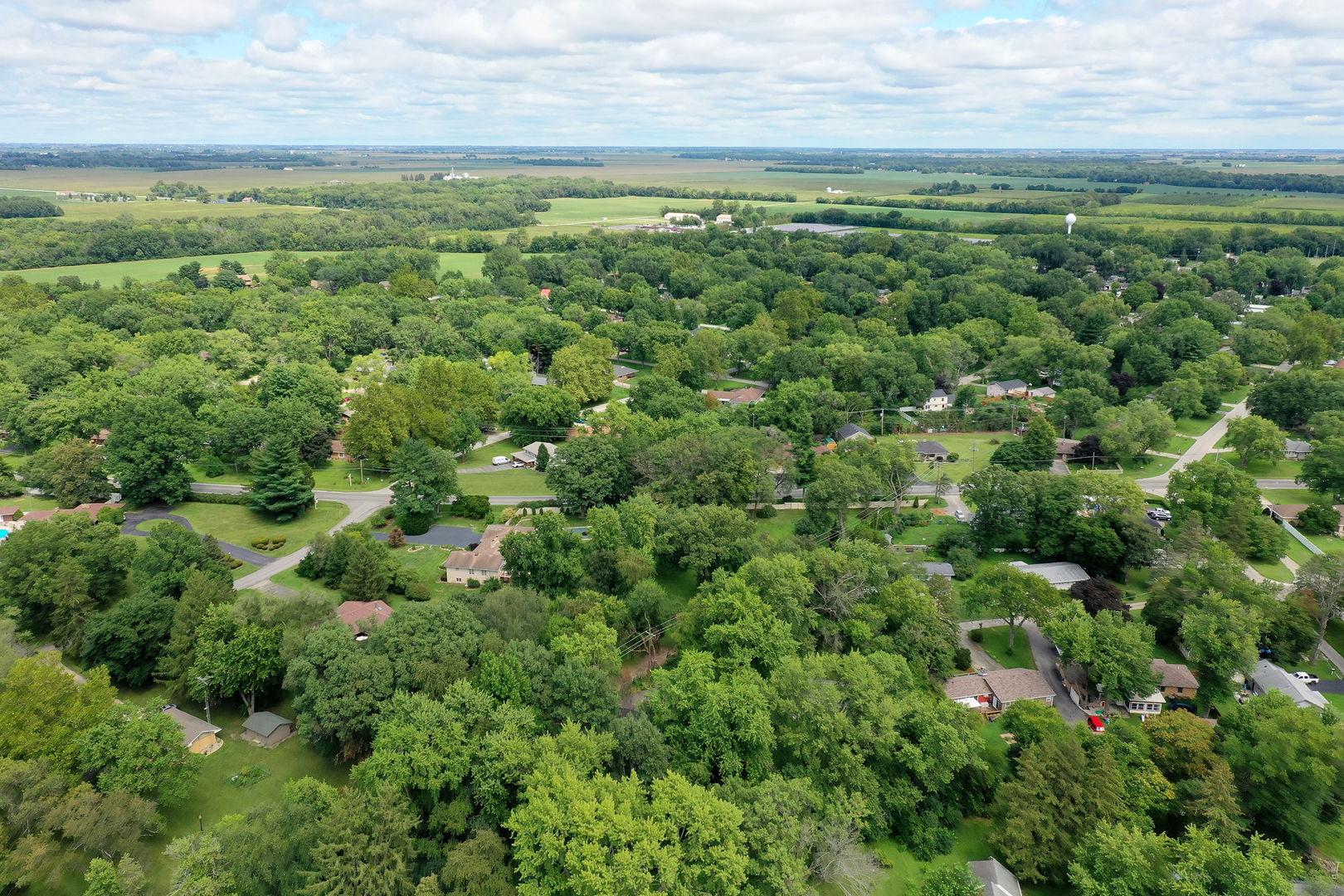 22 Erin Lane Kankakee, IL 60901 - Photo 44 of 45 an aerial view of residential houses with outdoor space and trees