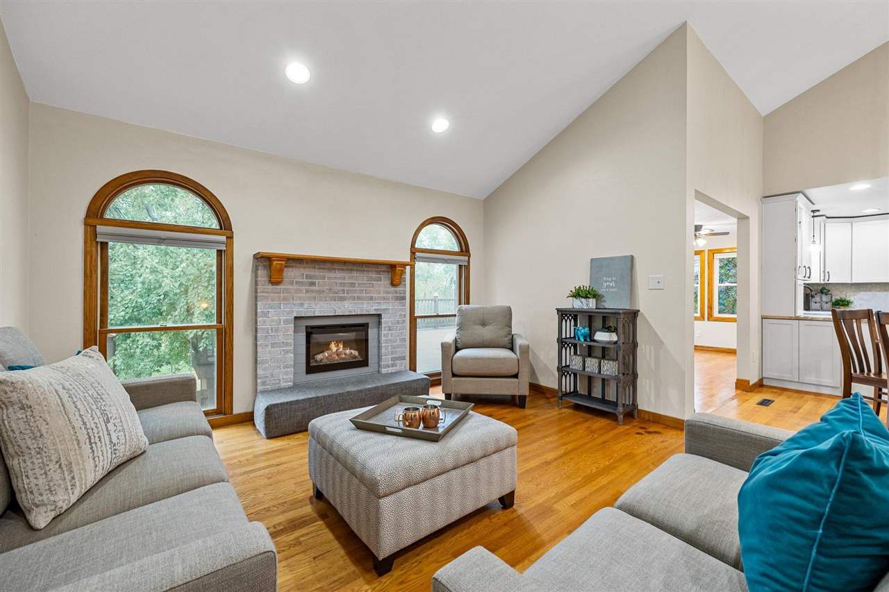 3721 Coppermill Road Northeast Cedar Rapids, IA 52402 - Photo 7 of 44 Gallery Image 7