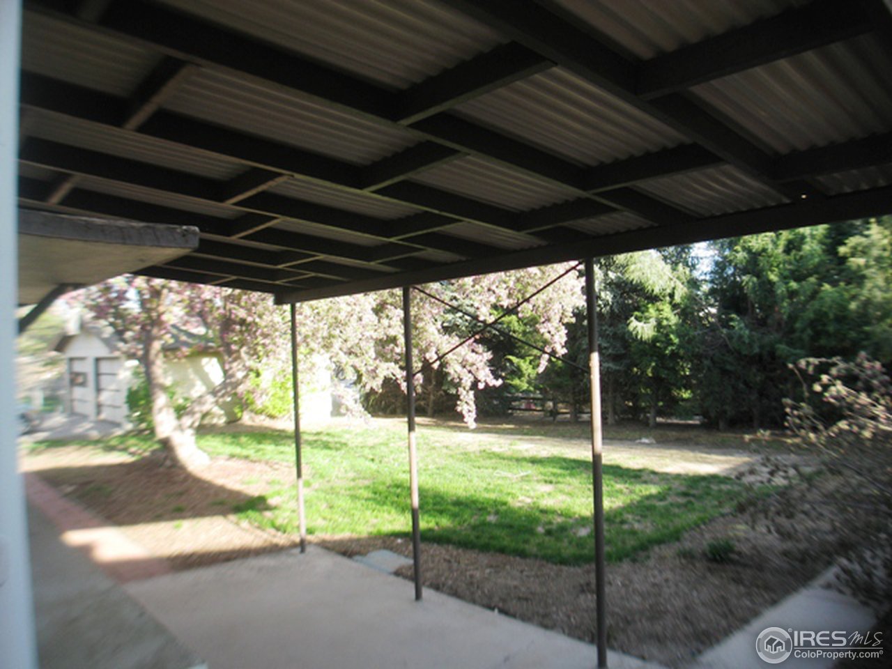 3314 West 5th St Road Greeley, CO 80634 - Photo 13 of 15 Covered back patio