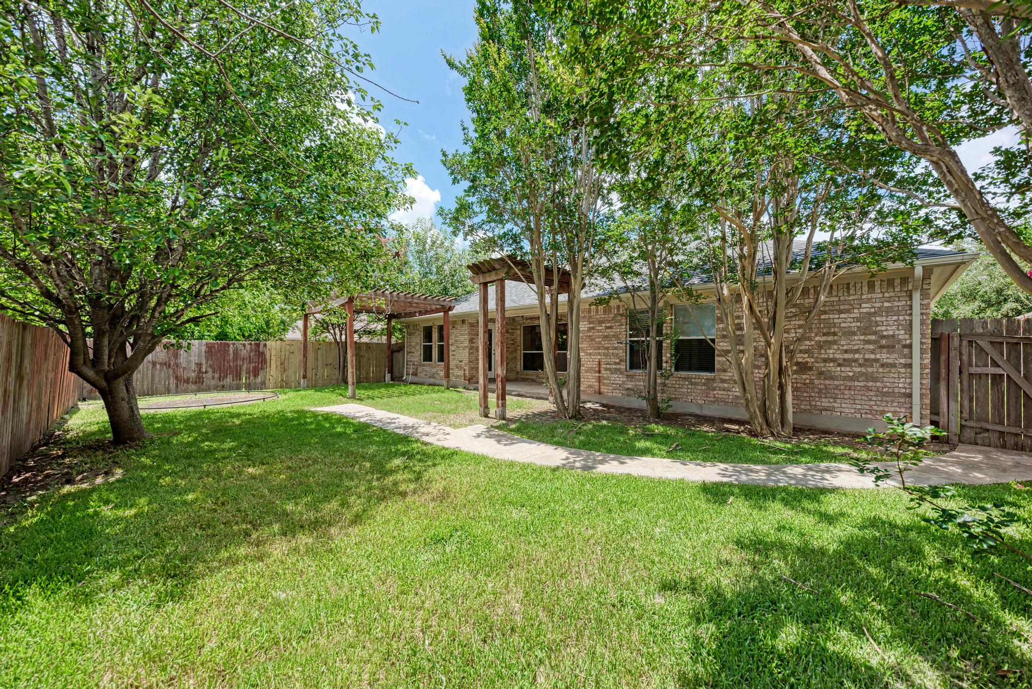 18308 Shallow Pool Drive Pflugerville, TX 78660 - Photo 33 of 40 Plenty of room for pets or people to run around!