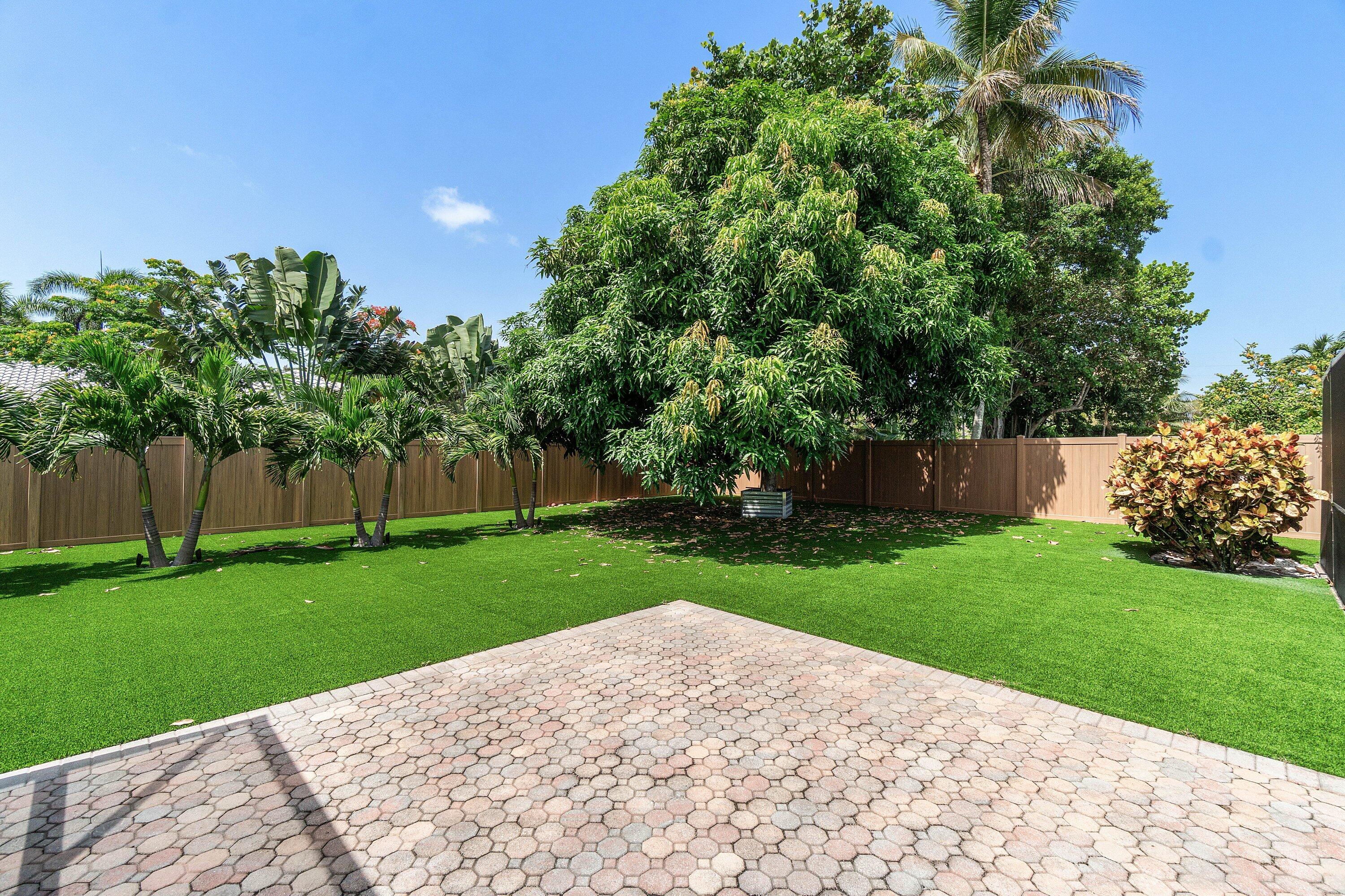 820 Southwest 16th Street Boca Raton, FL 33486 - Photo 42 of 44 046-820Southwest16thStreet-BocaRaton-FL-