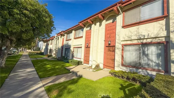 $518,000 | 736 South Chapel Avenue, Unit 1, Alhambra, CA 91801
