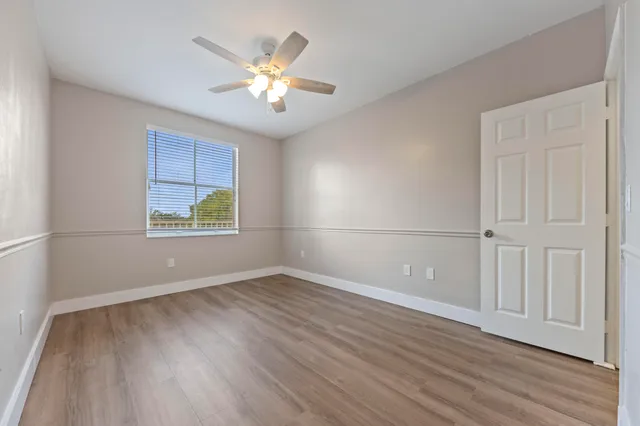 $329,900 | 2060 Greenview Shores Boulevard, Unit 323, Wellington, FL 33414