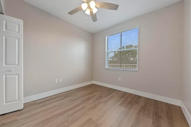 $329,900 | 2060 Greenview Shores Boulevard, Unit 323, Wellington, FL 33414