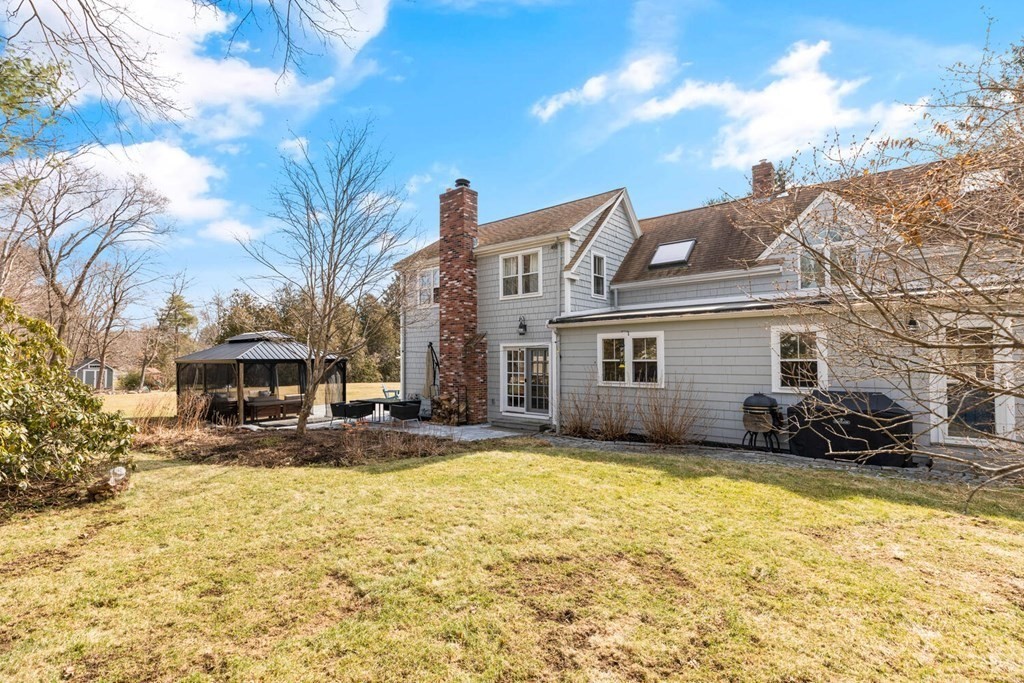 10 Brooks Road Wayland, MA 01778 - Photo 2 of 36 Gallery Image 2