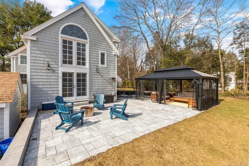 10 Brooks Road Wayland, MA 01778 - Photo 3 of 36 Gallery Image 3