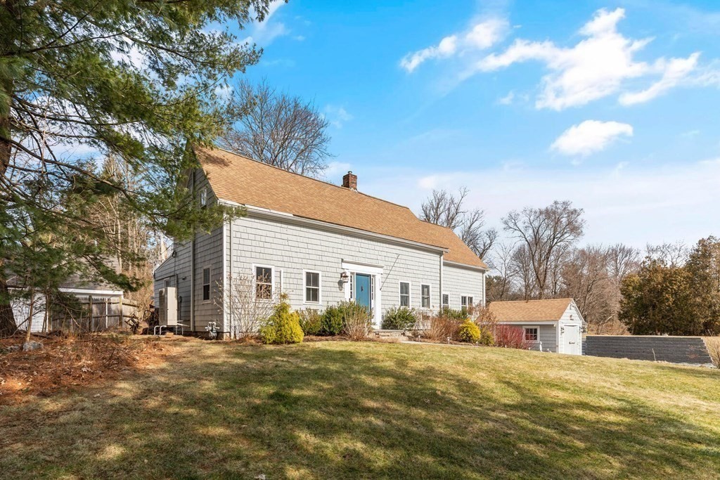 10 Brooks Road Wayland, MA 01778 - Photo 4 of 36 Gallery Image 4