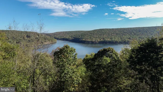 a view of an entryway