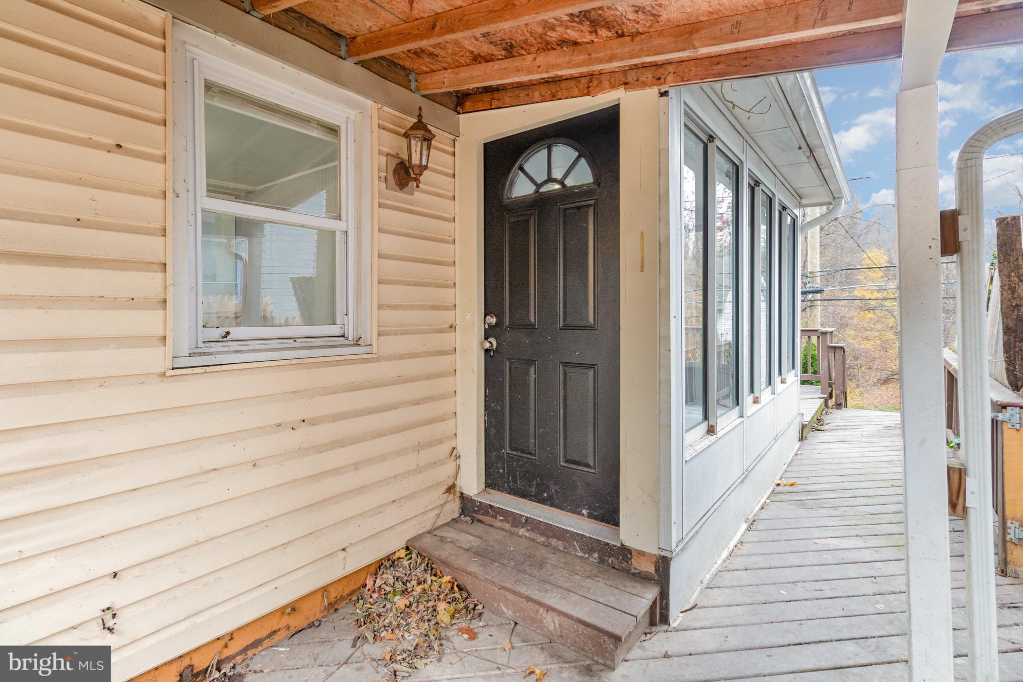 650 Mohn Street Harrisburg, PA 17113 - Photo 18 of 29 a view of a front door of the house