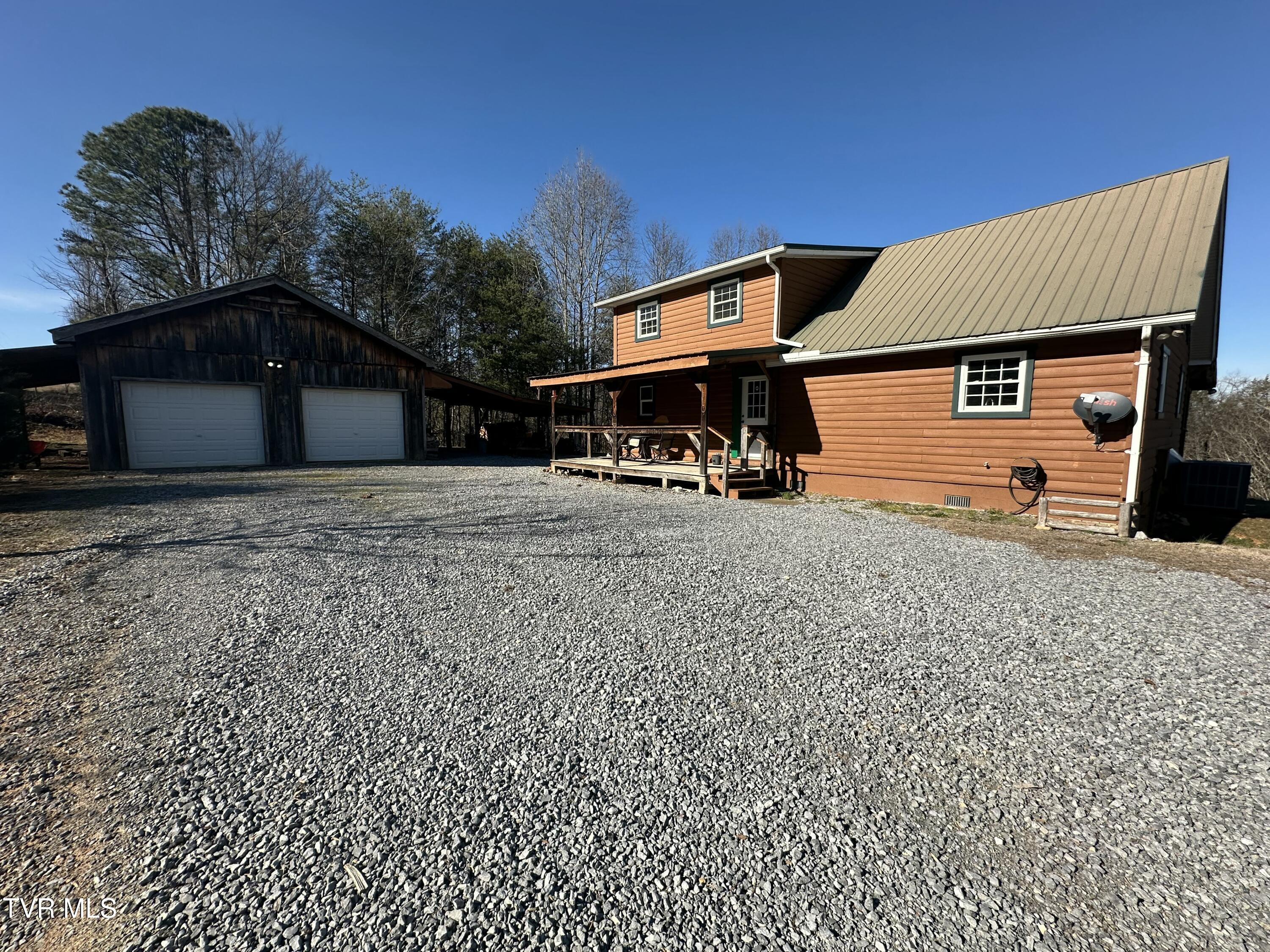 3693 Sane Road Parrottsville, TN 37843 - Photo 14 of 39 3695 back