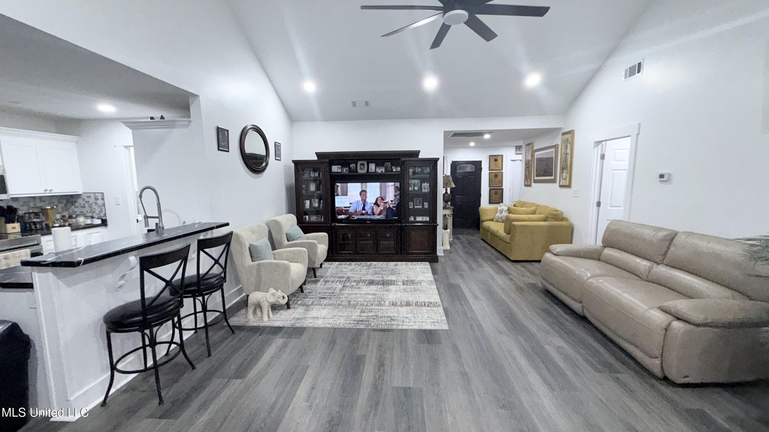 3887 Abby Lane Belden, MS 38826 - Photo 5 of 24 20251210_232403659_iOS