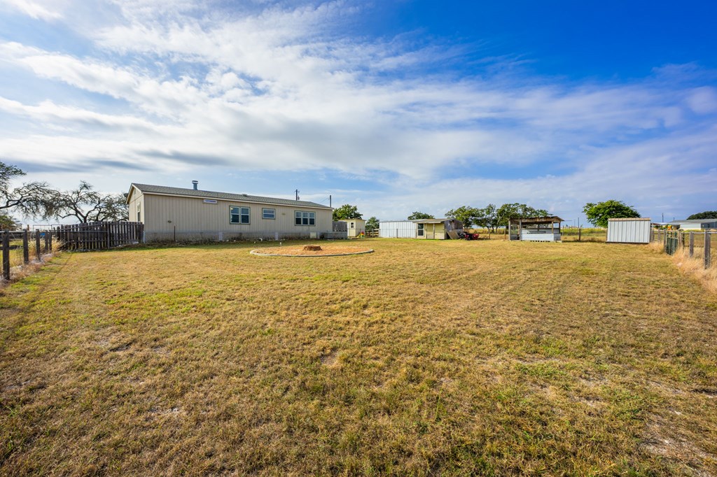 511 Kroll Road Harper, TX 78631 - Photo 17 of 32