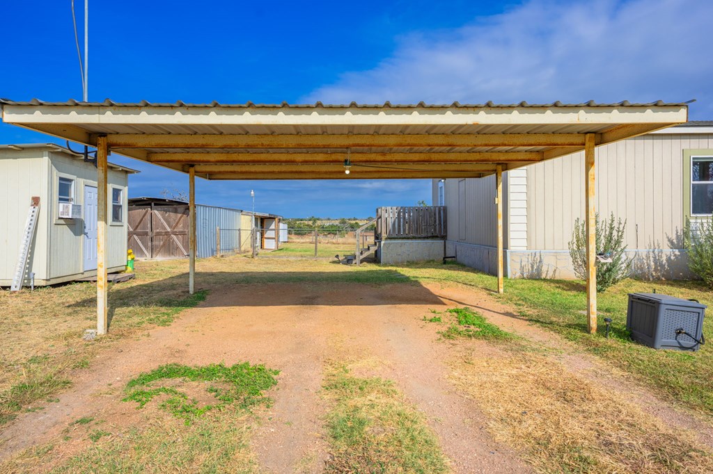 511 Kroll Road Harper, TX 78631 - Photo 22 of 32