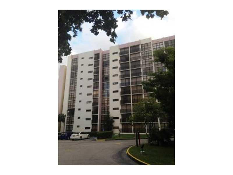 17021 North Bay Road, Unit 910 Sunny Isles Beach, FL 33160 - Photo 2 of 19 a picture of a bathroom