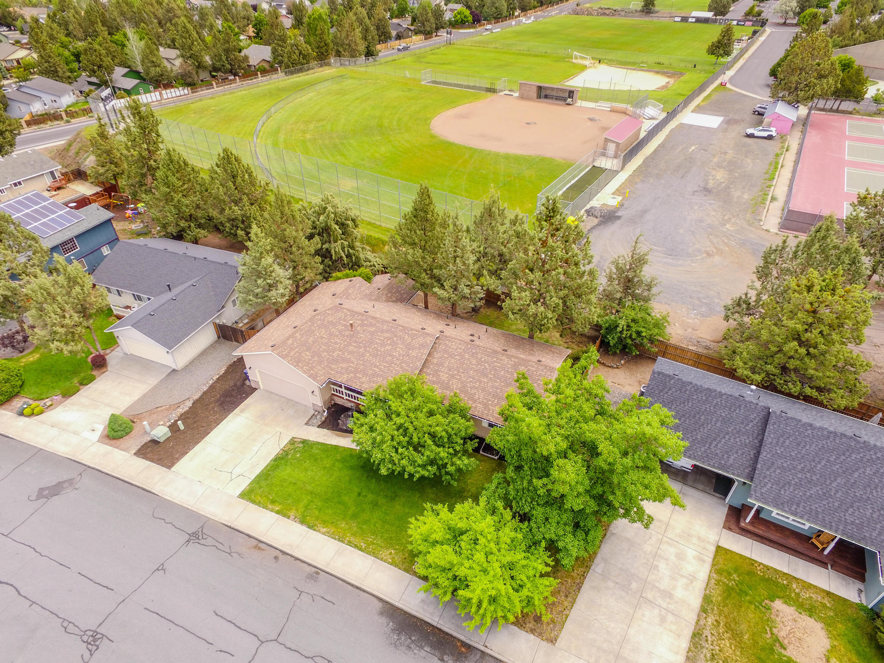 2880 Northeast Baroness Place Bend, OR 97701 - Photo 3 of 24 DJI_0009