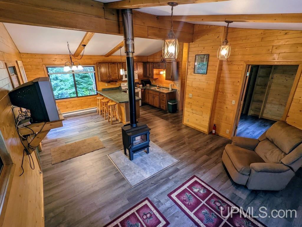 413 University Road Iron River, MI 49935 - Photo 4 of 24 Gallery Image 4