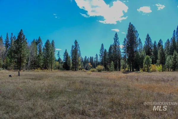 $269,000 | 110 Warner Drive, Cascade, ID 83611