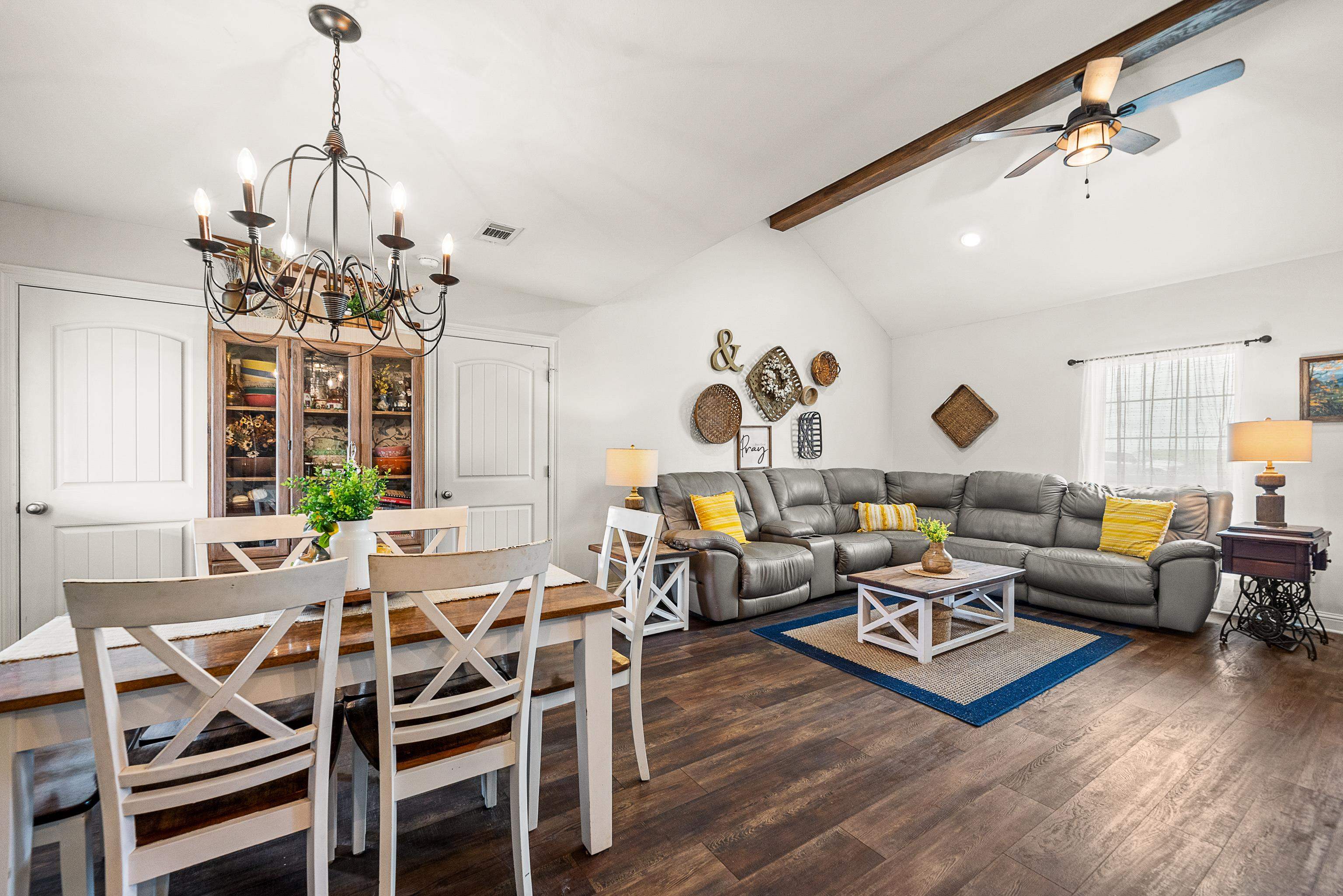 25212 Reeves Lane Elberta, AL 36530 - Photo 11 of 28 Great Room
