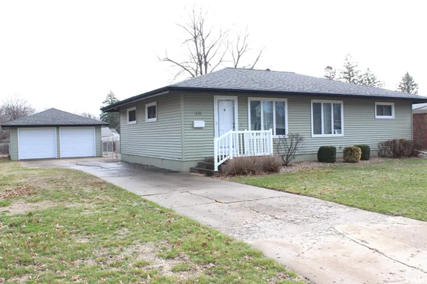 $149,900 | 435 Columbus Avenue, Galesburg, IL 61401