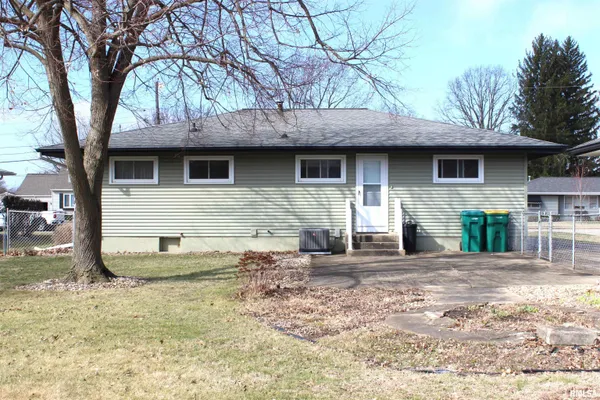 $149,900 | 435 Columbus Avenue, Galesburg, IL 61401