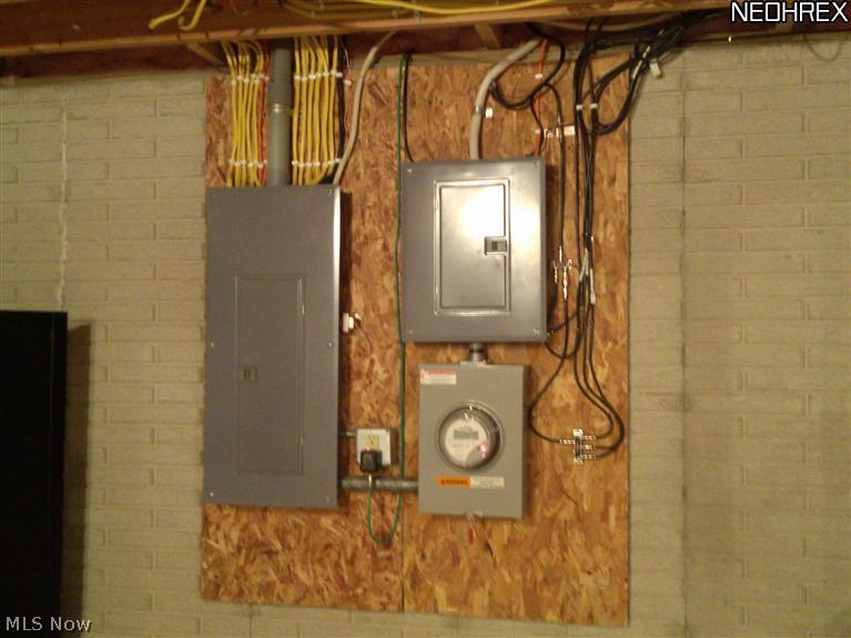 45785 Stewart Road Sullivan, OH 44880 - Photo 24 of 24 200 AMP Service to property!