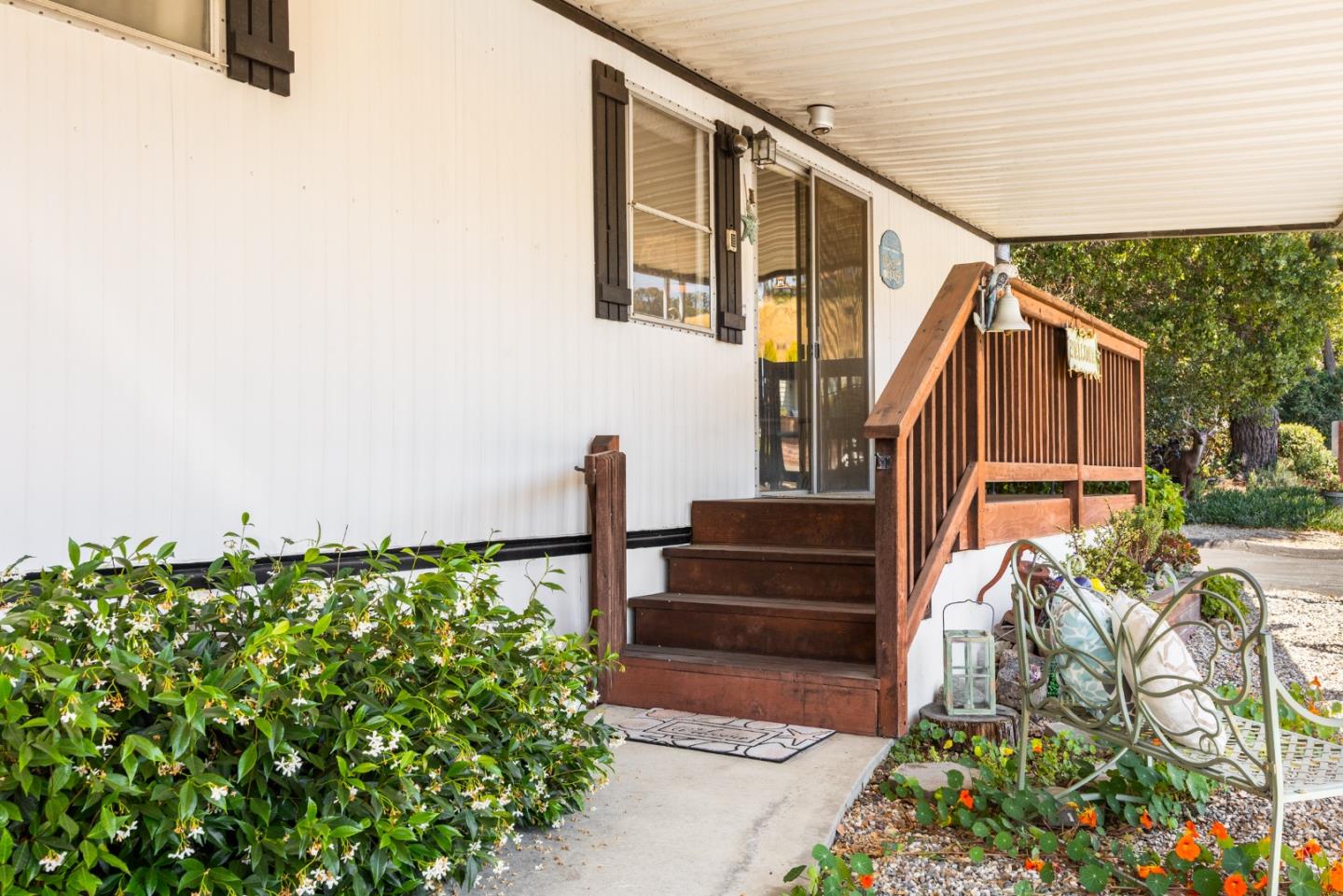 100 North Rodeo Gulch Road, Unit 142 Soquel, CA 95073 - Photo 5 of 32 Gallery Image 5