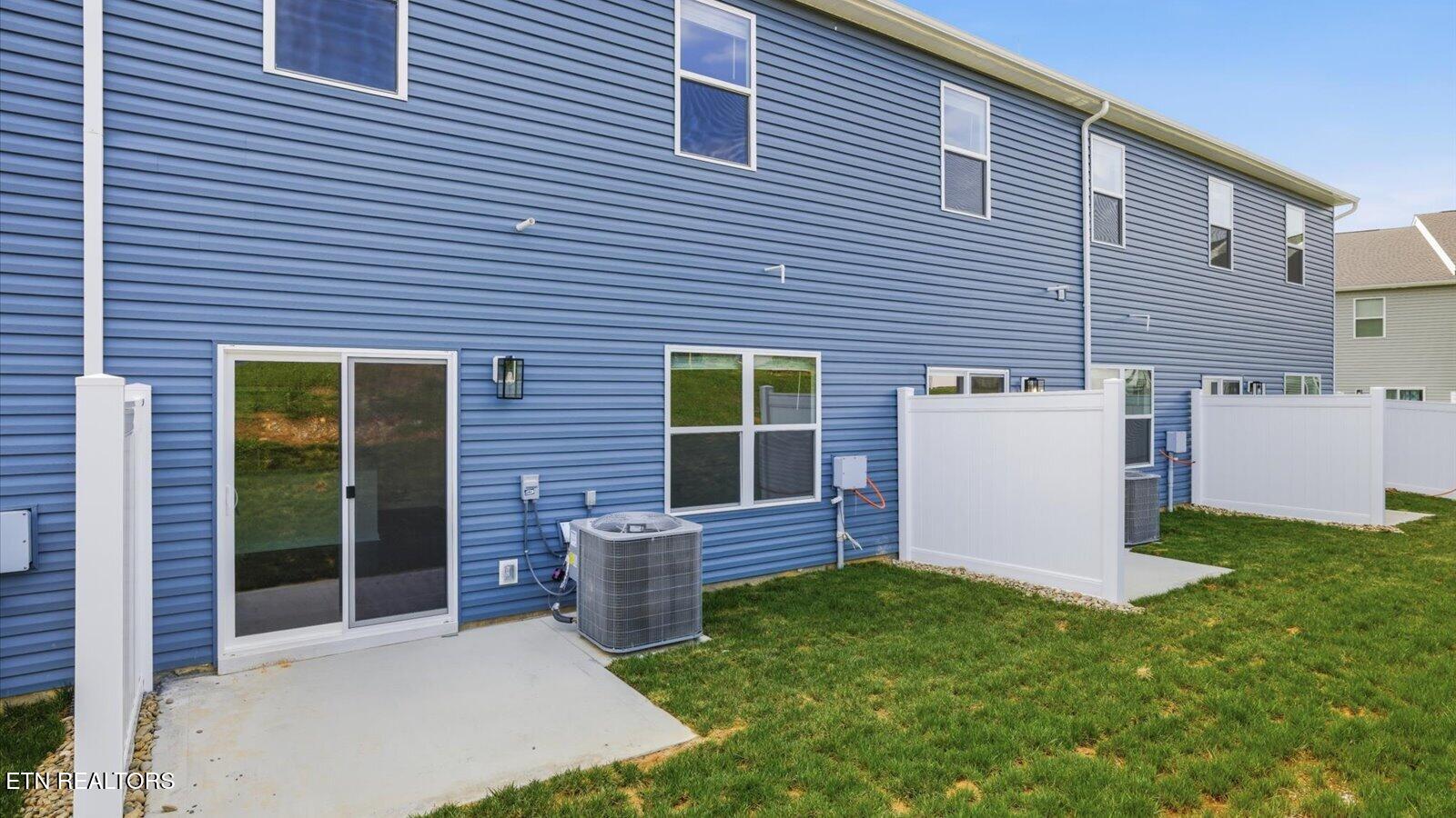 3771 Wyatt Way Kodak, TN 37764 - Photo 25 of 30 13 rear exterior