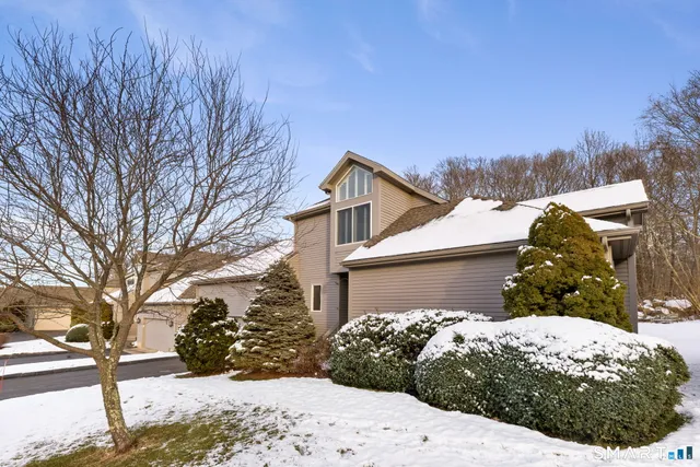 $719,900 | 12 Elizabeth Court, Unit 12, Groton, CT 06340