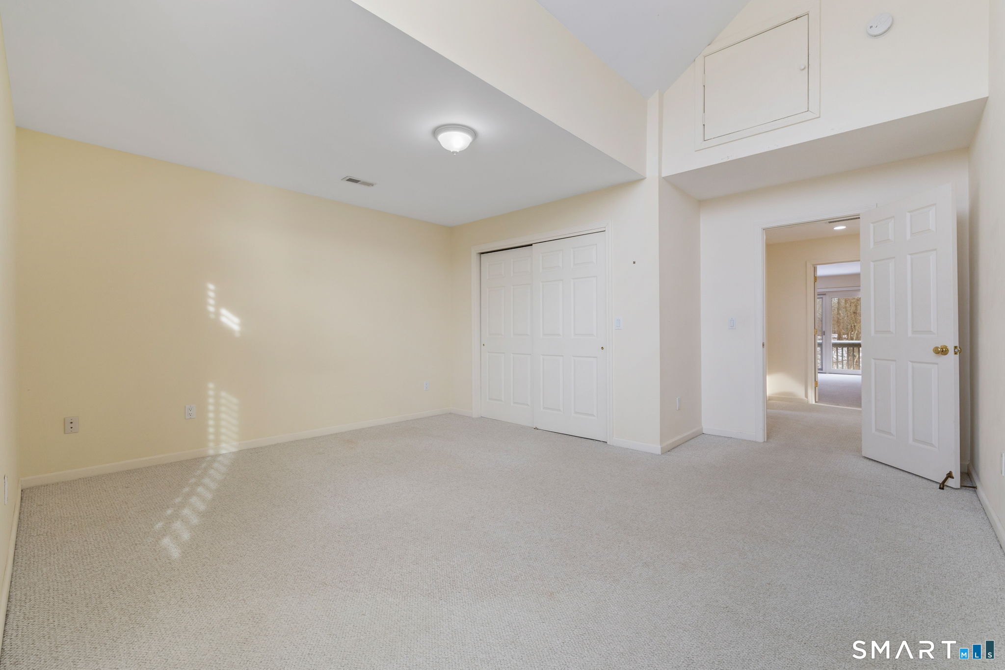 12 Elizabeth Court, Unit 12 Groton, CT 06340 - Photo 30 of 40 Second bedroom