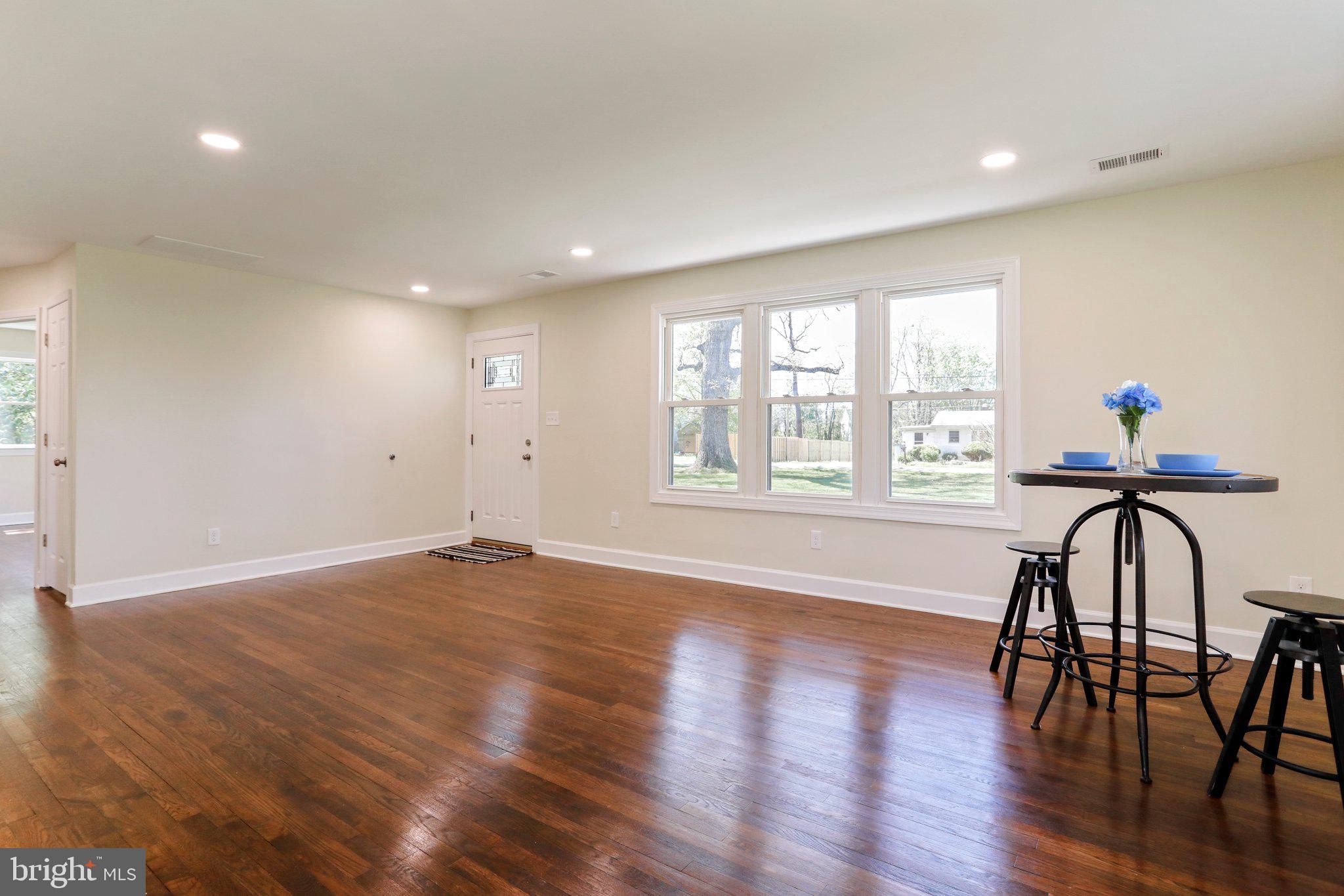 549 White Post Road White Post, VA 22663 - Photo 10 of 40 Living/Dining Combo