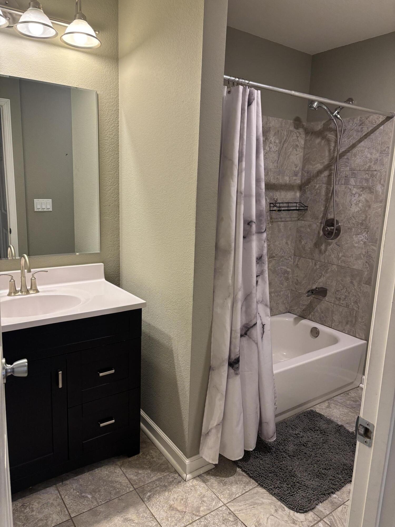 203 North 66th Street Milwaukee, WI 53213 - Photo 4 of 4 bathroom