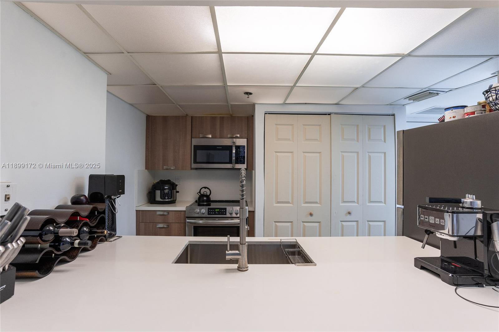 540 Brickell Key Drive, Unit 202 Miami, FL 33131 - Photo 59 of 60