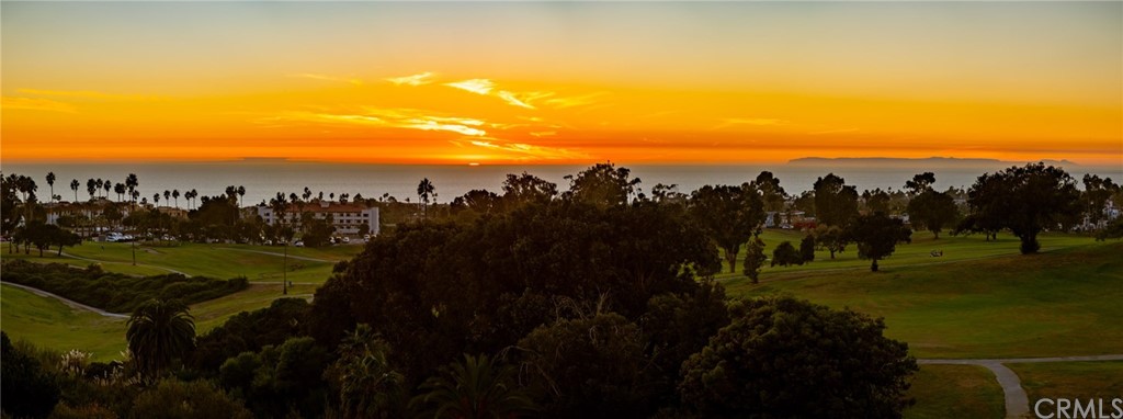 447 Avenida Crespi San Clemente, CA 92672 - Photo 42 of 42 a view of a city with sunset in background