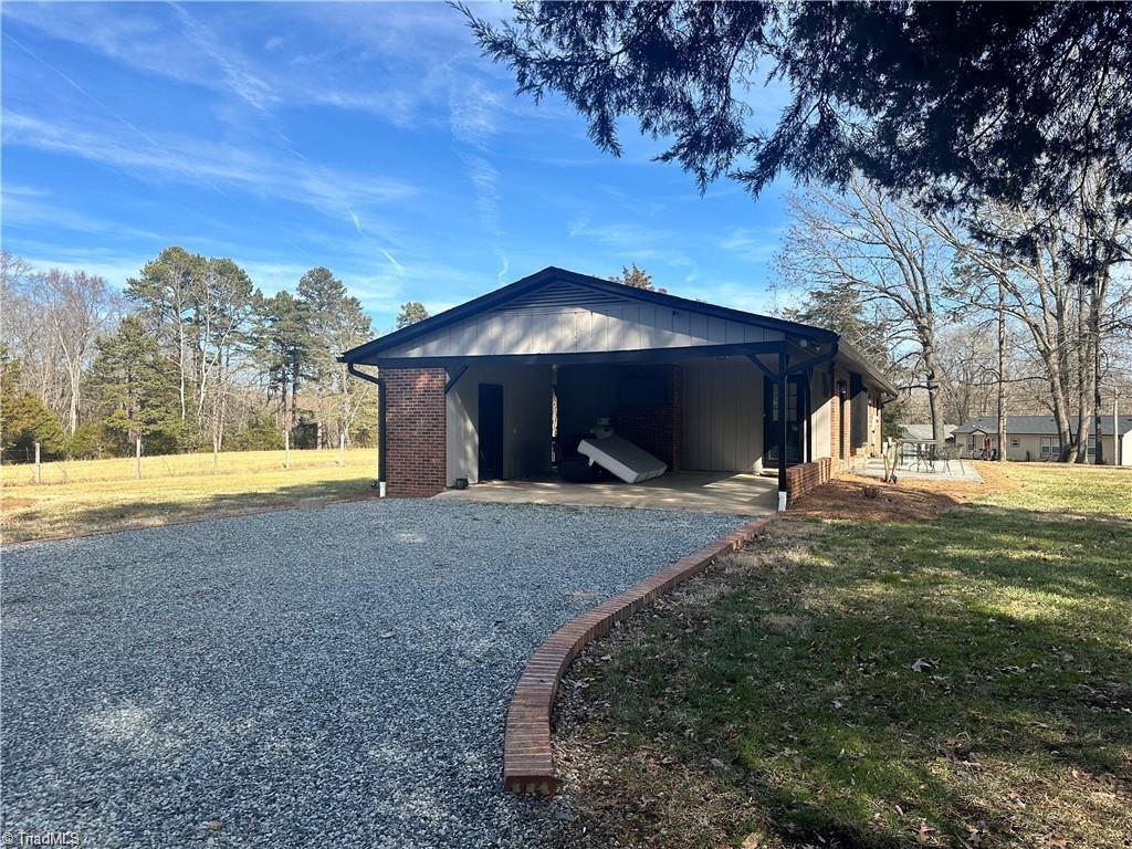 190 Flat Swamp Lake Road Denton, NC 27239 - Photo 2 of 13