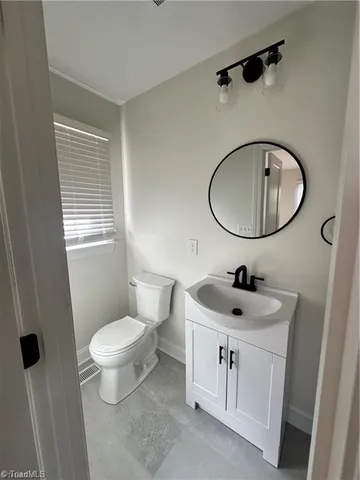 $2,000 | 190 Flat Swamp Lake Road, Denton, NC 27239