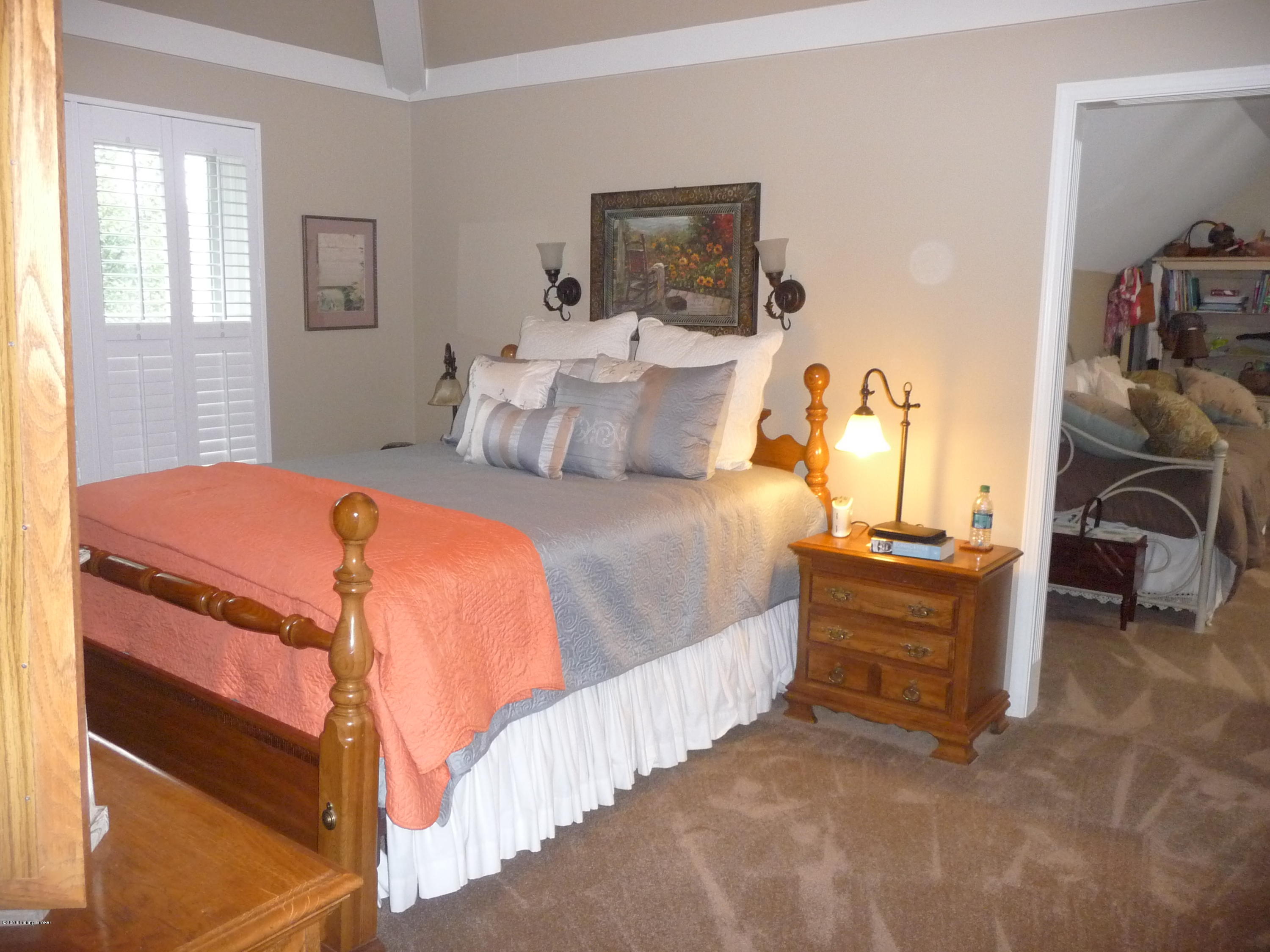 900 Ramsgate Court Louisville, KY 40299 - Photo 11 of 29 P1010495