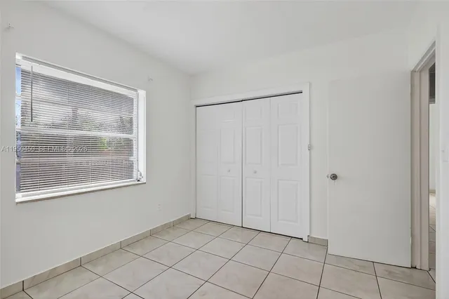 $4,000 | 1498 Northeast 180th Street, North Miami Beach, FL 33162