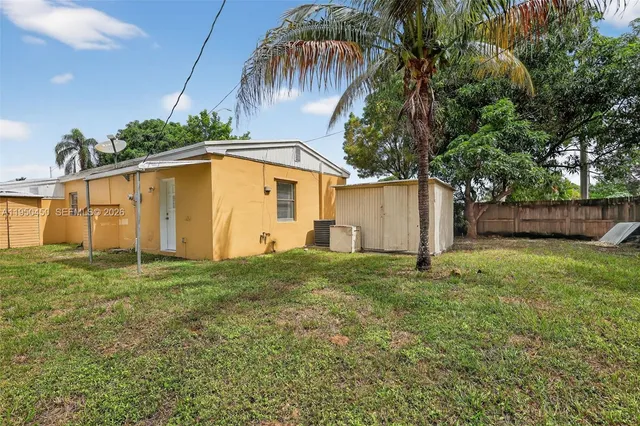 $4,000 | 1498 Northeast 180th Street, North Miami Beach, FL 33162