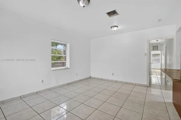 $3,600 | 1498 Northeast 180th Street, North Miami Beach, FL 33162