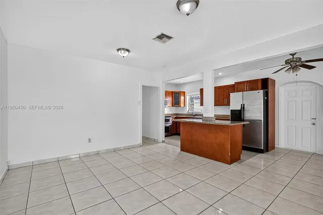 $4,000 | 1498 Northeast 180th Street, North Miami Beach, FL 33162