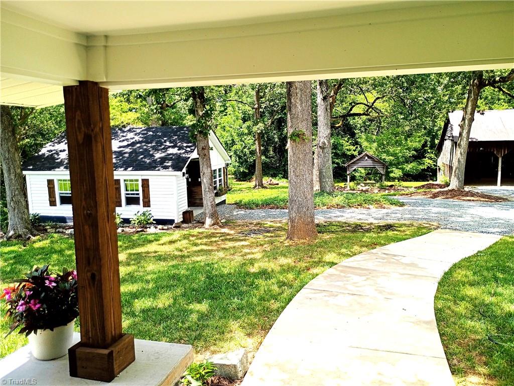 280 Hasty School Road Thomasville, NC 27360 - Photo 18 of 33