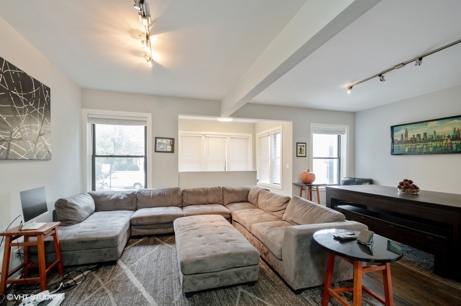 1201 West Addison Street, Unit 1 Chicago, IL 60613 - Photo 6 of 7
