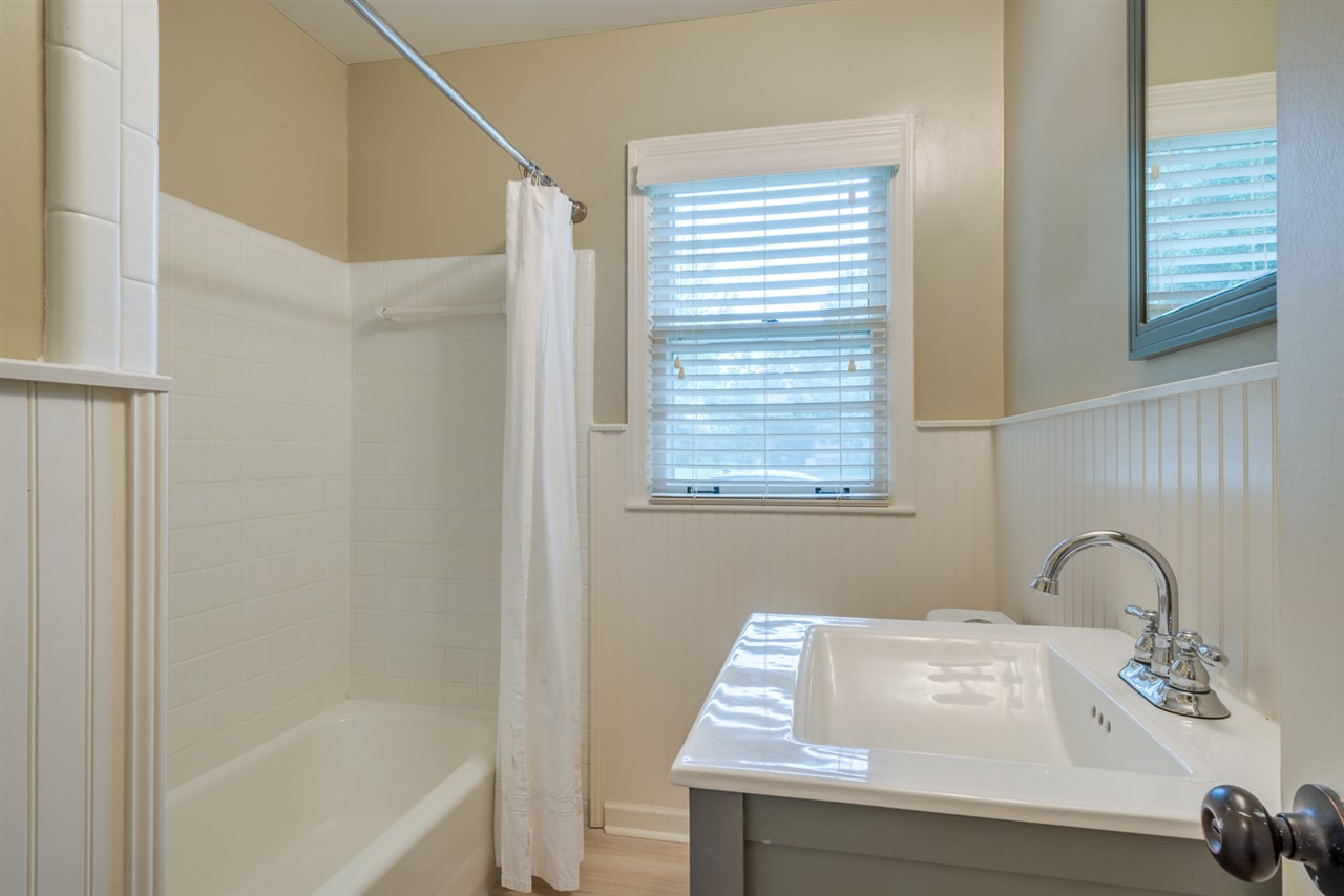 4957 Flamingo Road Memphis, TN 38117 - Photo 14 of 22