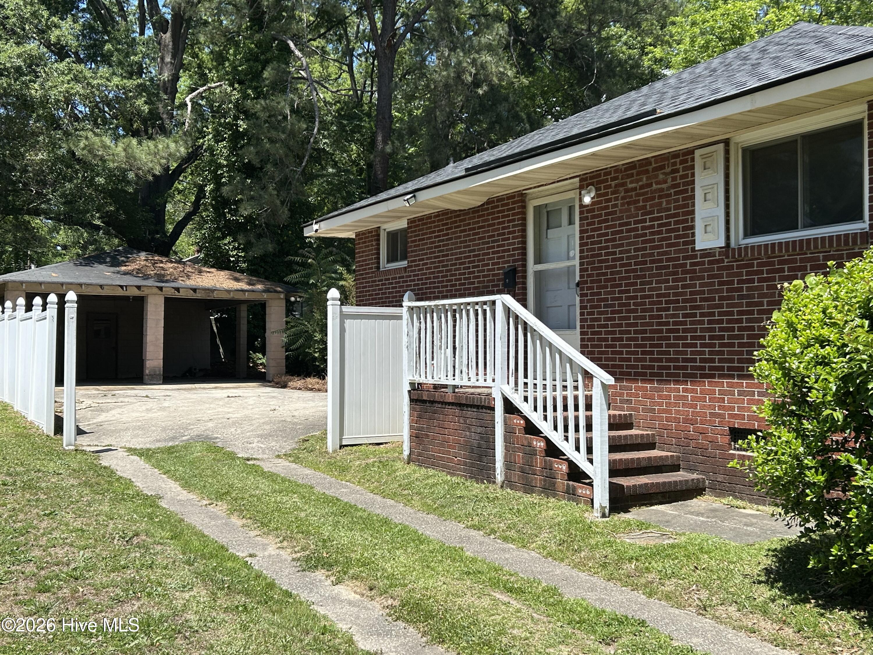 408 Rountree Street West Wilson, NC 27893 - Photo 3 of 7 Side View