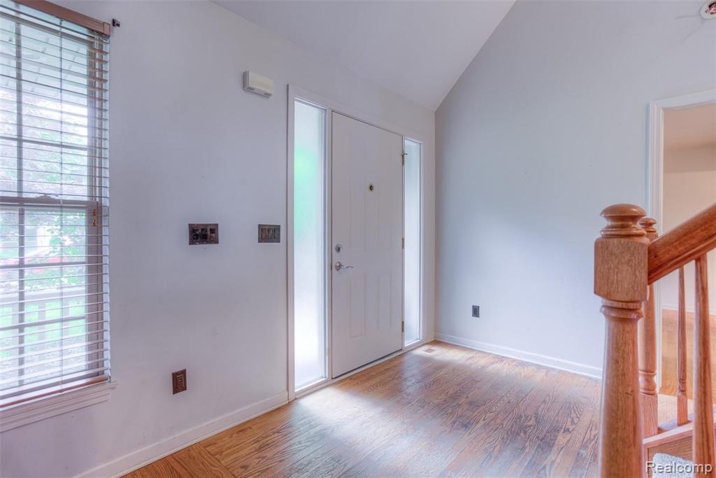 3930 Dunning Road Rochester Hills, MI 48309 - Photo 13 of 49