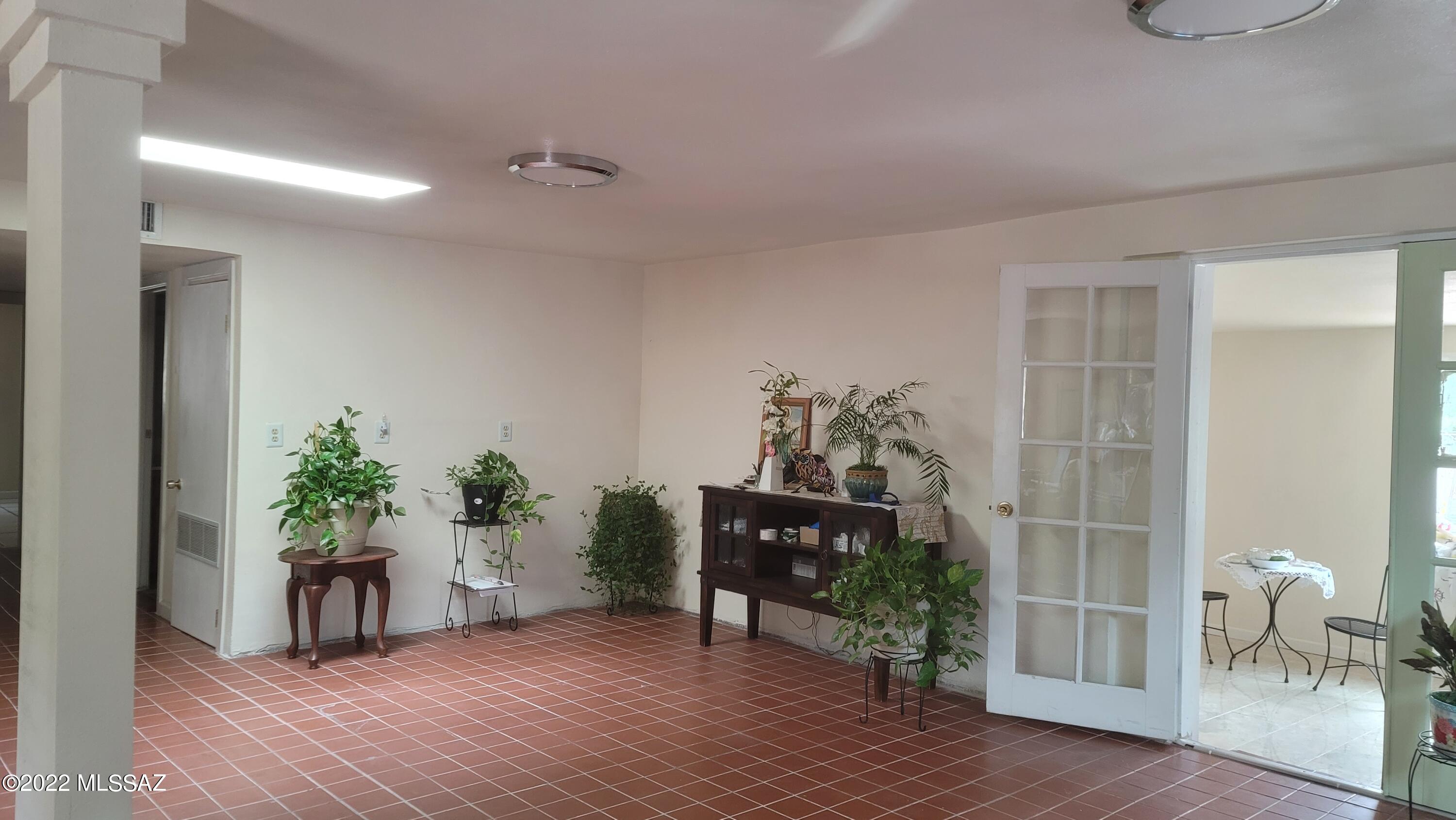 898 Calle Alabastro Rio Rico, AZ 85648 - Photo 4 of 12 20220611_164816