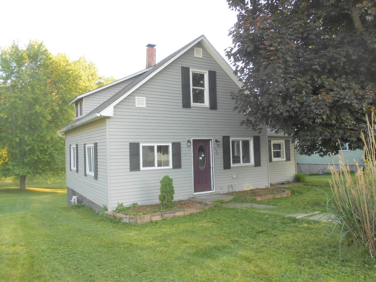 330 East Jones Street Warren, IN 46792 - Photo 1 of 20